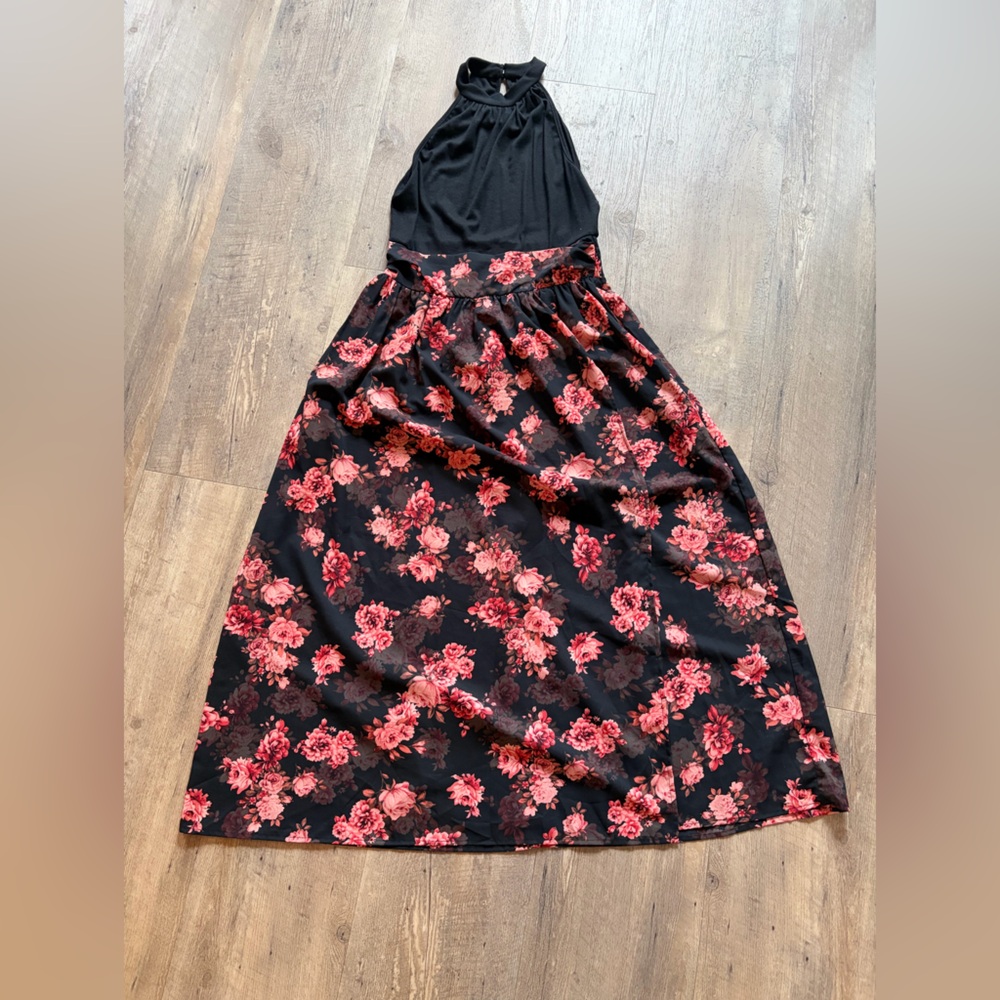 CUPSHE Black & Red Floral Halter Maxi Dress | Size M | Open Back | Flowy